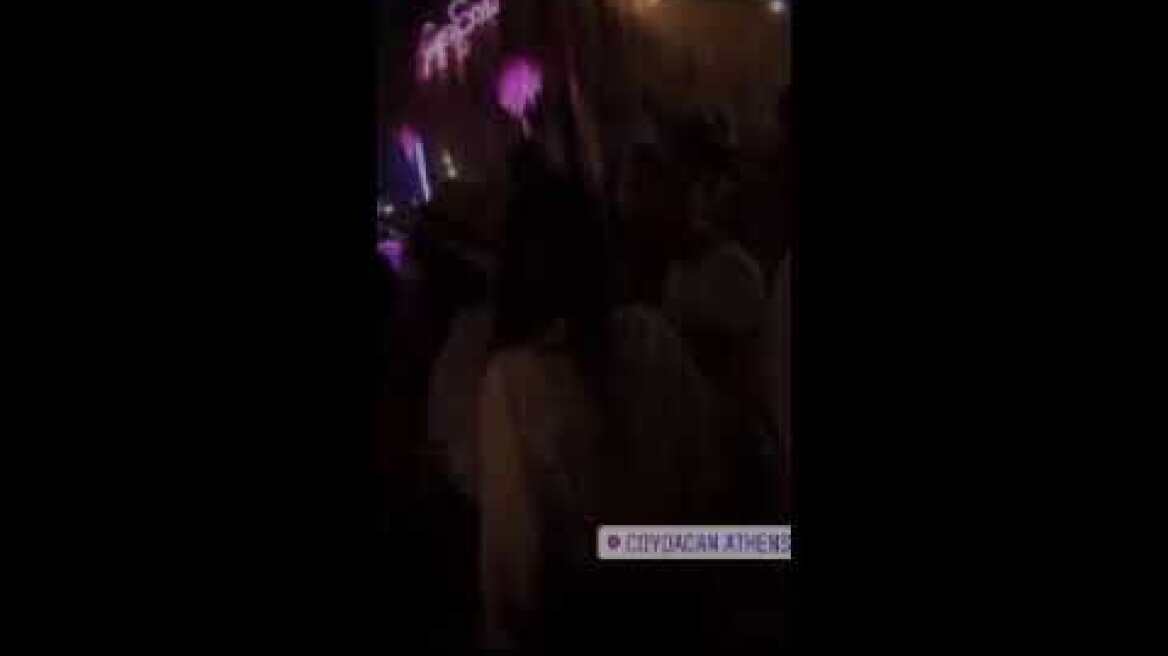 Συνωστισμός σε Bar Restaurant στο Θησείο 2