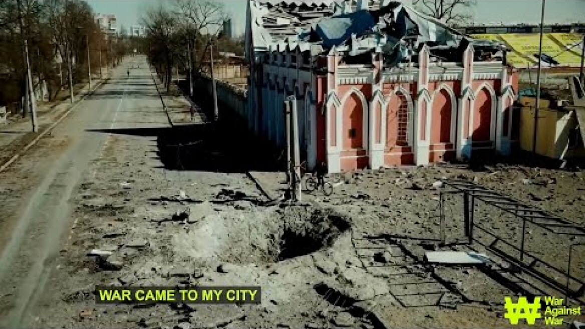 Russia is destroying Chernihiv! Russian bombs and rockets are killing civilians