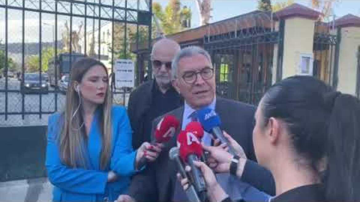 Στην Ευελπίδων ο Γιώργος Κιμούλης: Δηλώσεις Καπερνάρου