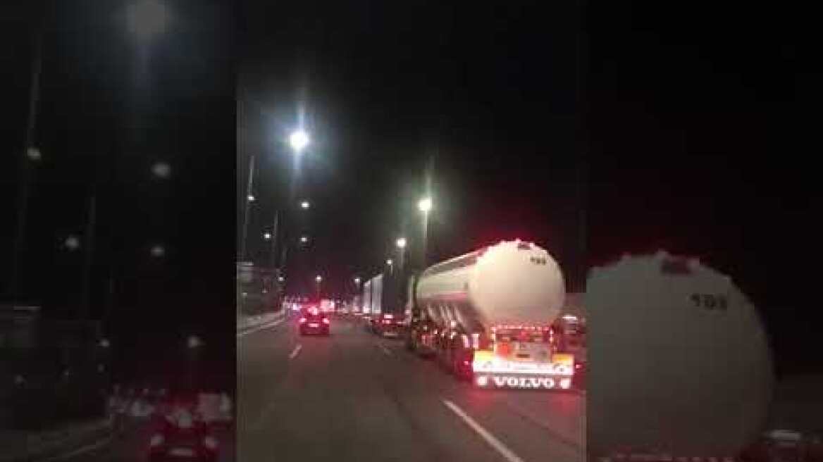 Νέα Εθνική Αθηνών Κορίνθου στο ρεύμα προς Κόρινθο - διόδια Ελευσίνας ανοιχτά (1)