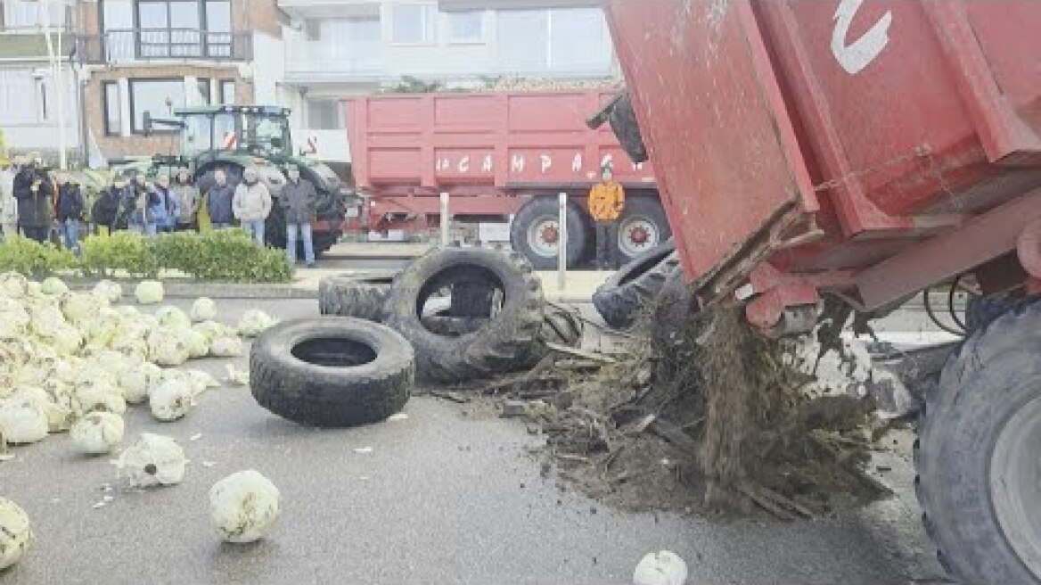 Des agriculteurs manifestent devant la villa des Macron au Touquet | AFP Images