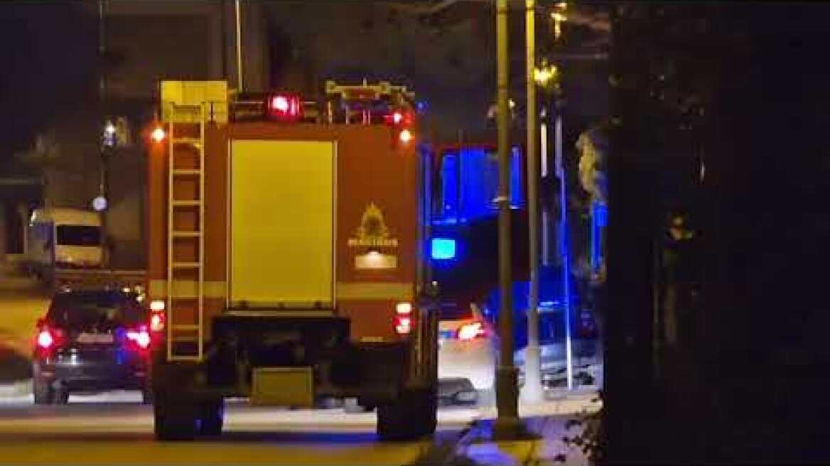 Πατέρας κλειδώθηκε στο αυτοκίνητο με τα δύο ανήλικα παιδιά του και άνοιξε φιάλες υγραερίου