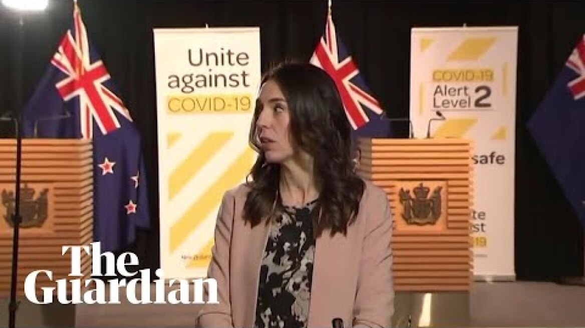 The moment a magnitude 5.8 earthquake shakes in Jacinda Ardern live TV interview