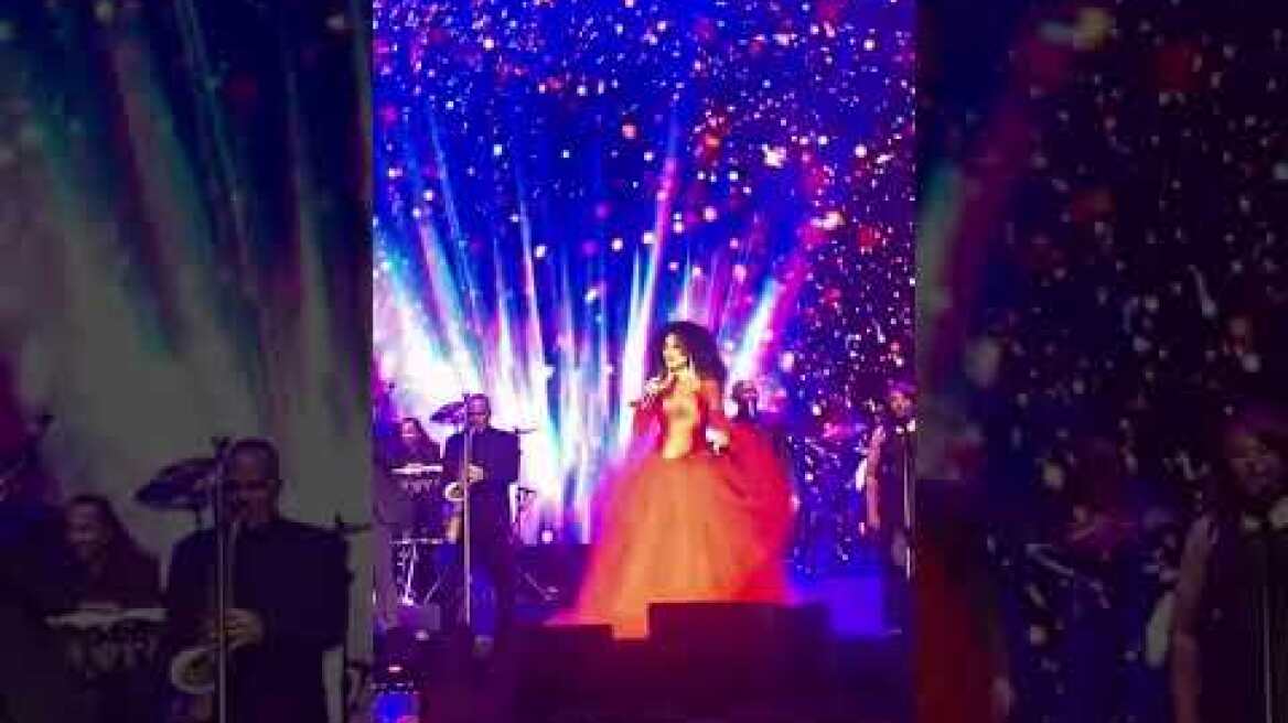 Η Diana Ross στο Καλλιμάρμαρο (2)