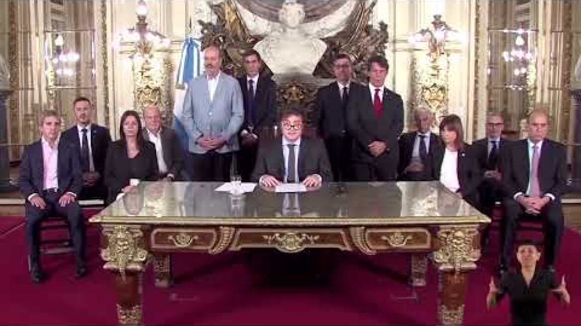 Argentina's Milei signs economic reform decree | REUTERS