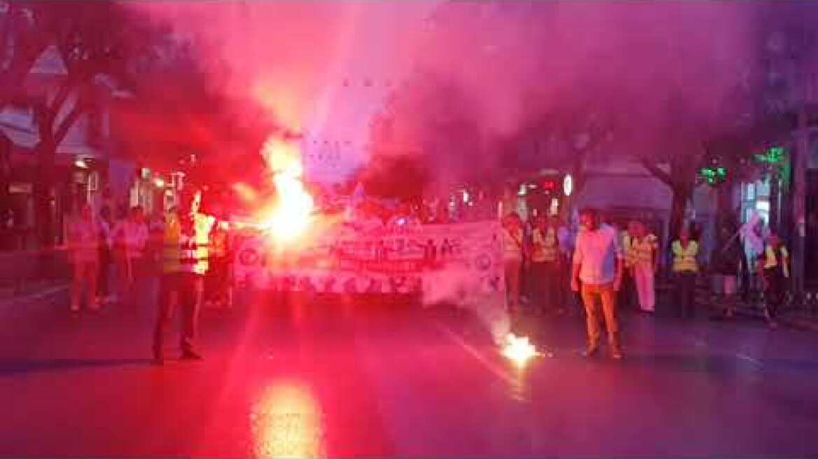 Thestival Πορεία ένστολοι πυρσοί