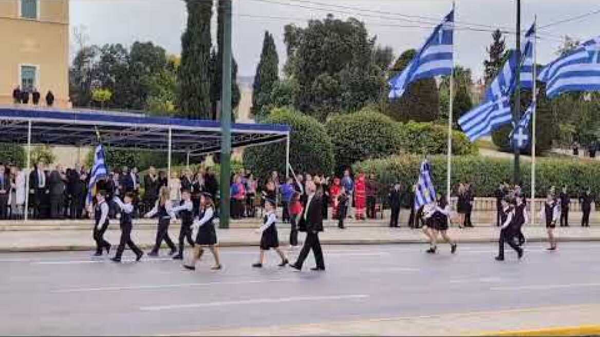 Μαθητική παρέλαση στο Σύνταγμα (1)