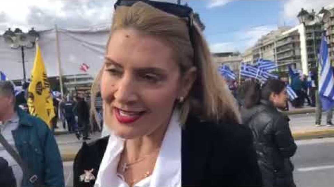 Πρέπει να γίνει σεβαστή η άποψη του ελληνικού λαού. Να μη κυρωθεί αυτή η συμφωνία”