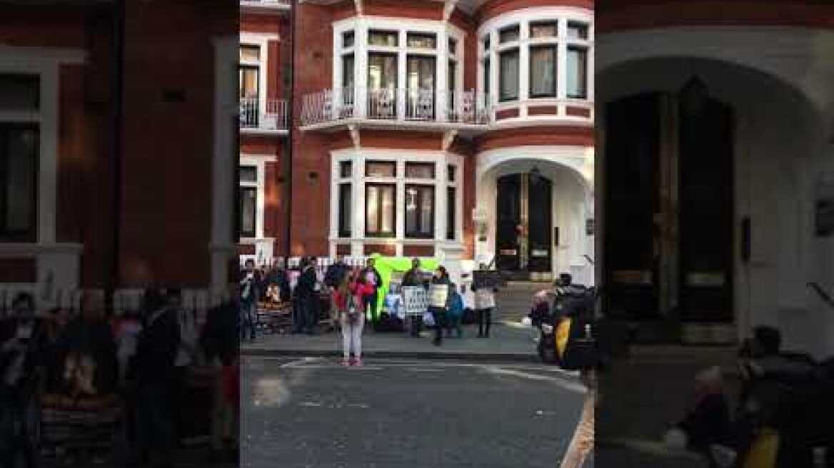 Πρεσβεία Ισημερινού Λονδίνου Ασάνζ 1