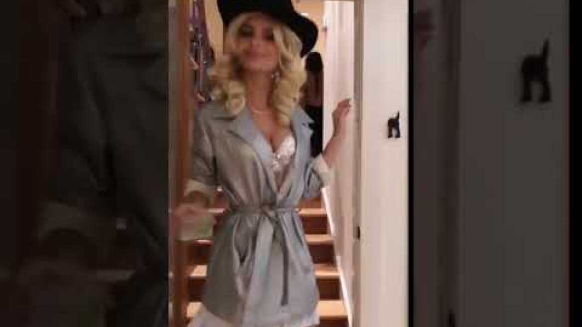 Η Εμιλι Ρατακόφσκι είναι ένα σέξι... cowgirl 2