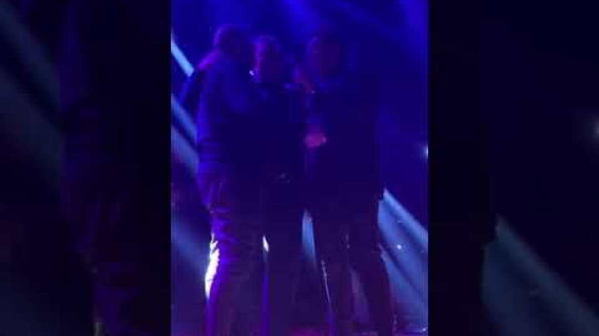 Στα μπουζούκια ο Πάνος Καμμένος μετά την παραίτησή του