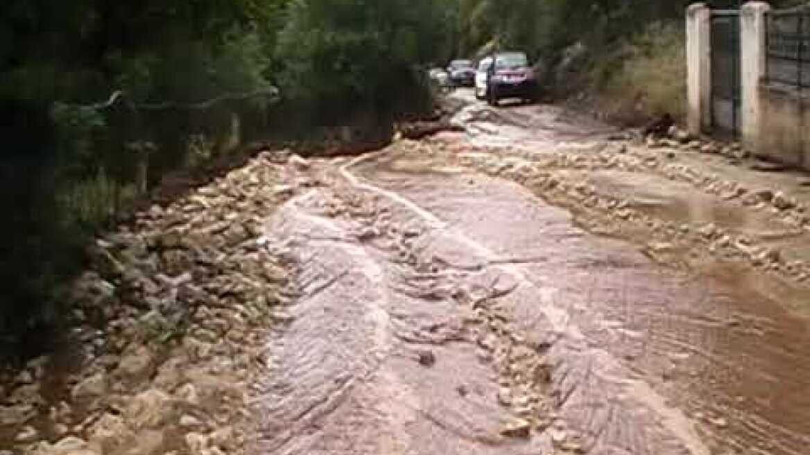 ΔΡΑΚΟΠΟΥΛΑΤΑ ΚΕΦΑΛΟΝΙΑΣ ΠΛΗΜΜΥΡΕΣ 24 9 19