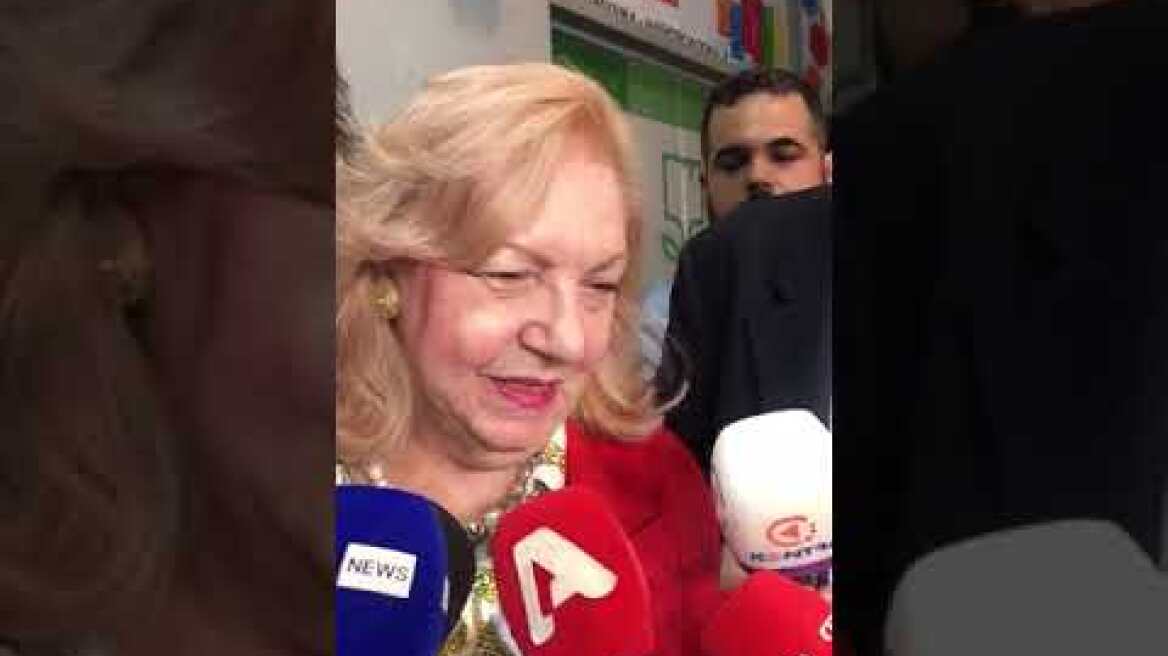 Οι γονείς του Κασσελάκη μόλις έφτασαν στα γραφεία του