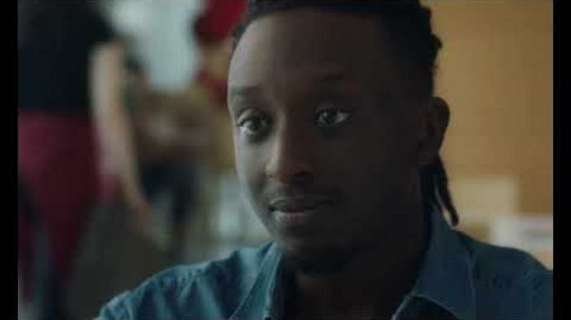 Ο ΜΙΚΡΟΣ ΑΔΕΡΦΟΣ (Un Petit Frere/Mother and Son) Trailer Ελληνικοί Υπότιτλοι