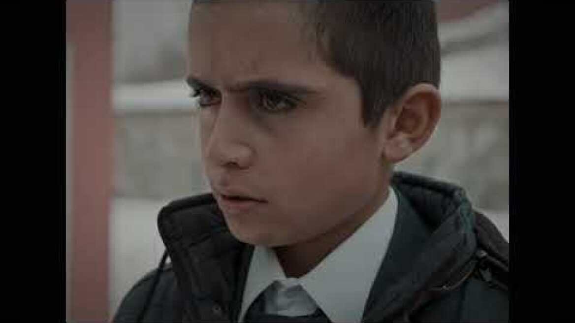 ΦΥΛΑΚΑΣ ΑΔΕΡΦΟΣ - OKUL TIRASI (greek trailer)