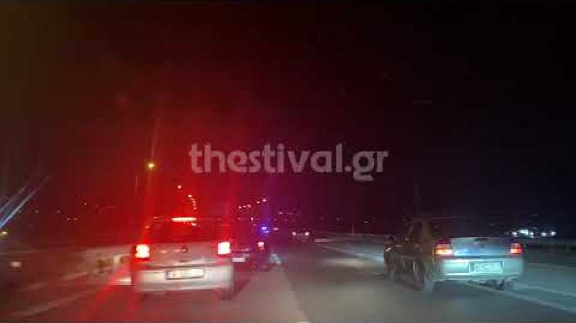 Thestival.gr Σύλληψη λαθροδιακινητή που μετέφερε 15 παράτυπους μετανάστες