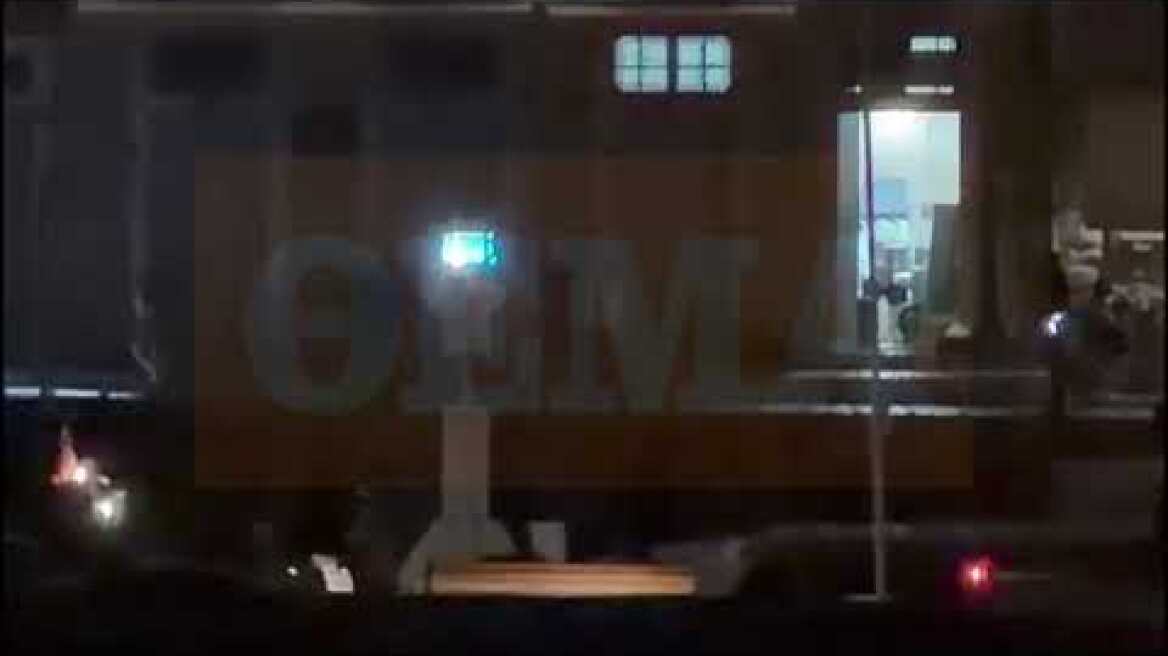 Οι ισχυροί φακοί που «έσβησαν» τις φωτογραφίες του Μπραντ Πιτ