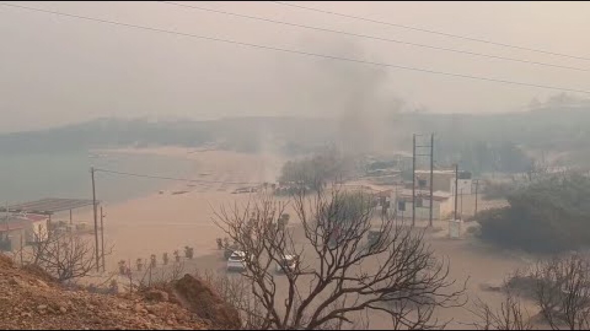 Φωτιά Ρόδος: Συγκλονιστικό βίντεο απο την περιοχή της Γλύστρας