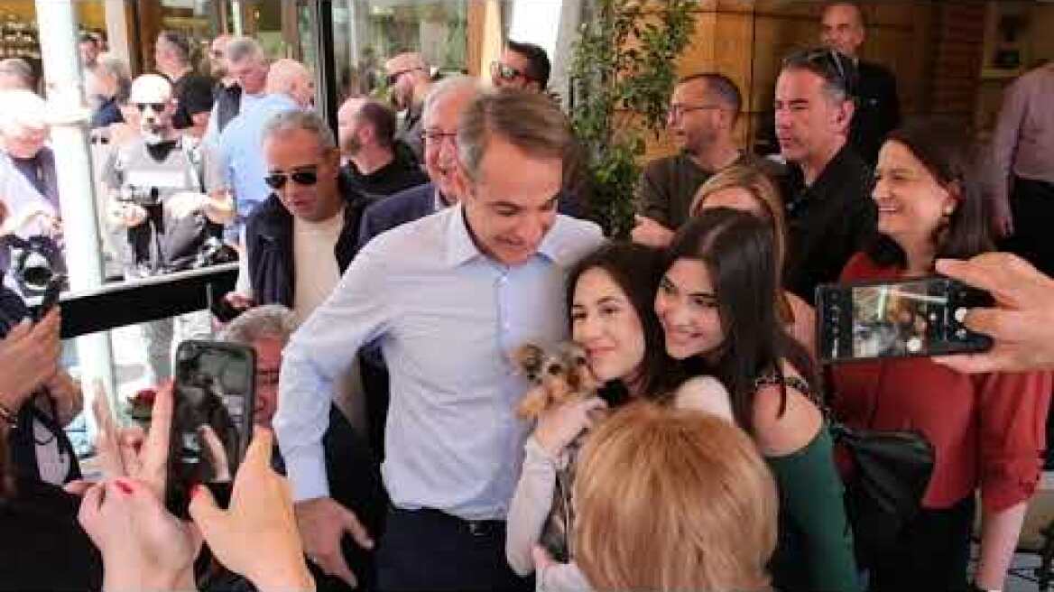 Η επίσκεψη του Πρωθυπουργού Κυριάκου Μητσοτάκη στην κεντρική αγορά στο Μαρούσι