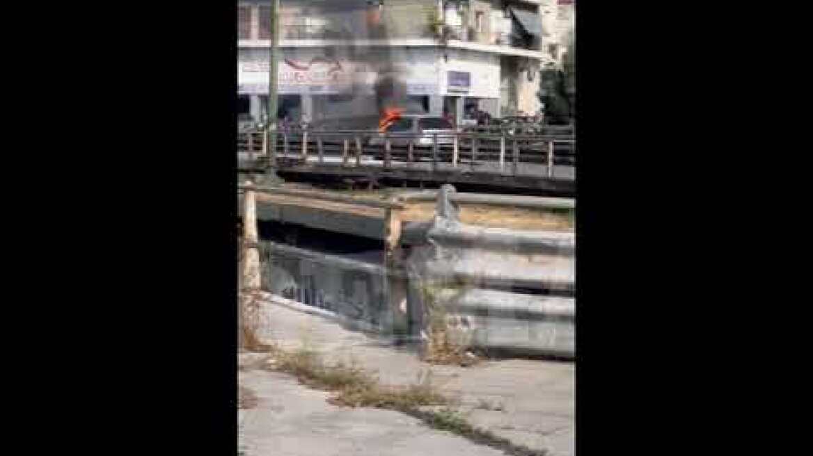 Φωτιά σε ΙΧ στη Συγγρού