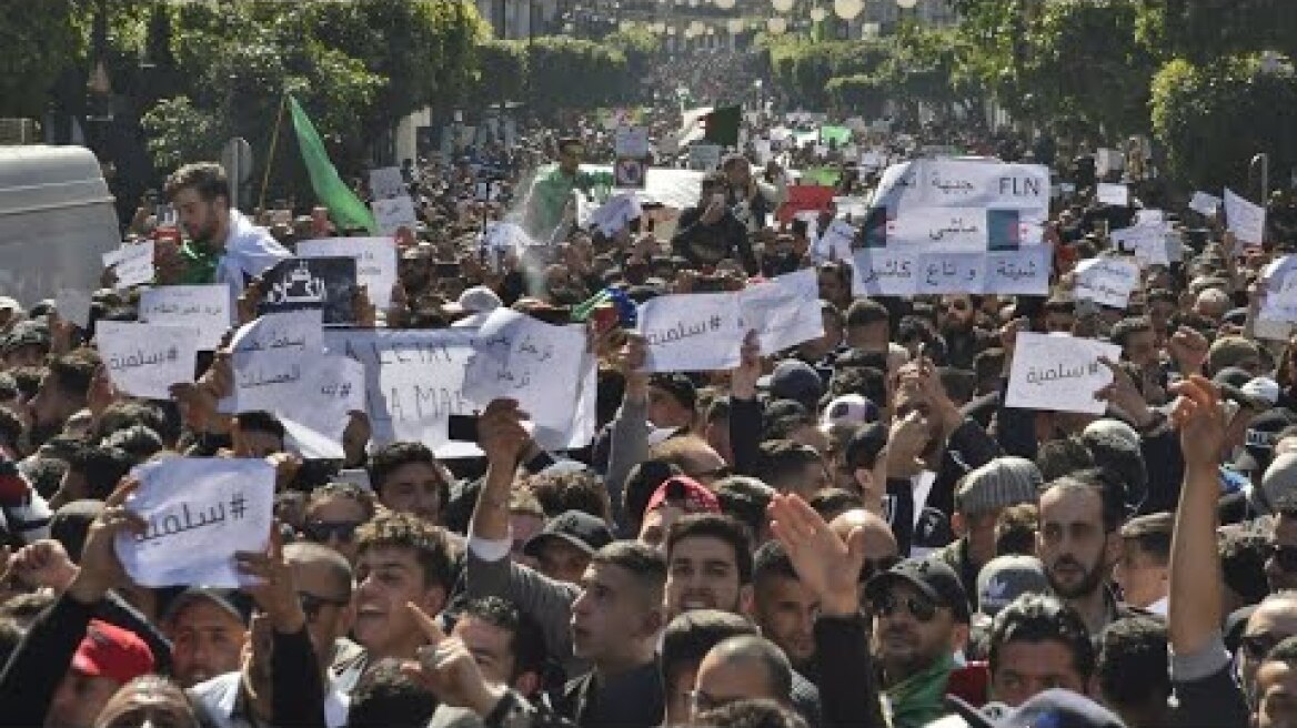 Algeria protests: demonstrations continue against Bouteflika's bid for 5th term