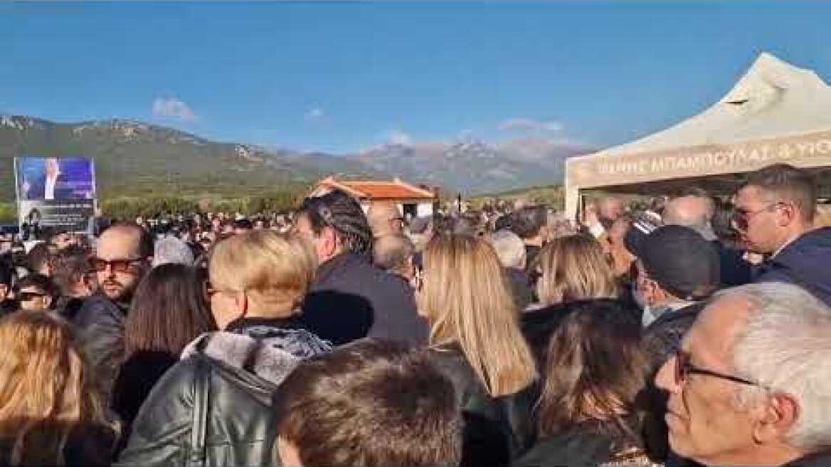 Το τελευταίο αντίο στον Βασίλη Καρρά (17)