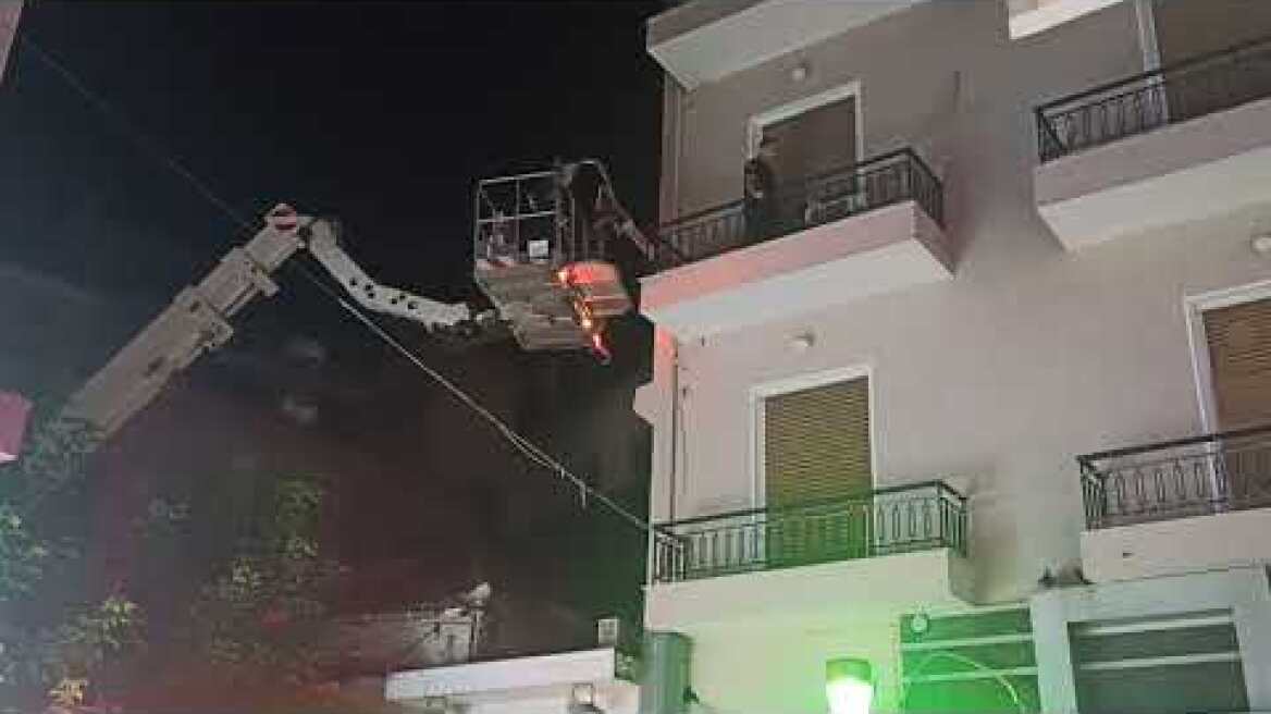 Αγρίνιο: Επιχείρηση της Πυροσβεστικής για σορό άνδρα