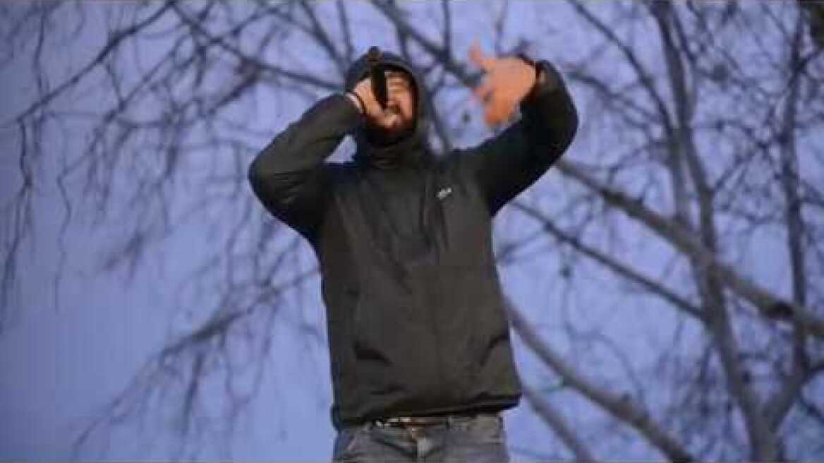 El raper Valtonyc canta la cançó 'prohibida'