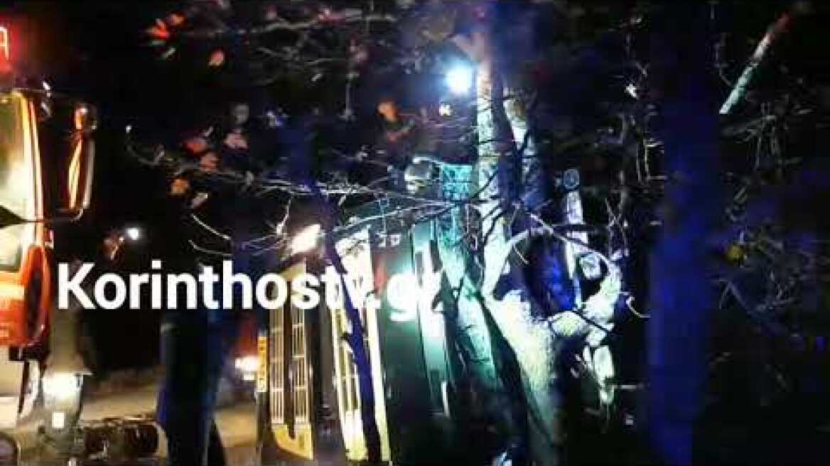 Ανατροπή νταλίκας στην Κορίνθου – Άργους στα Δερβενάκια: Εγκλωβισμένος ο οδηγός