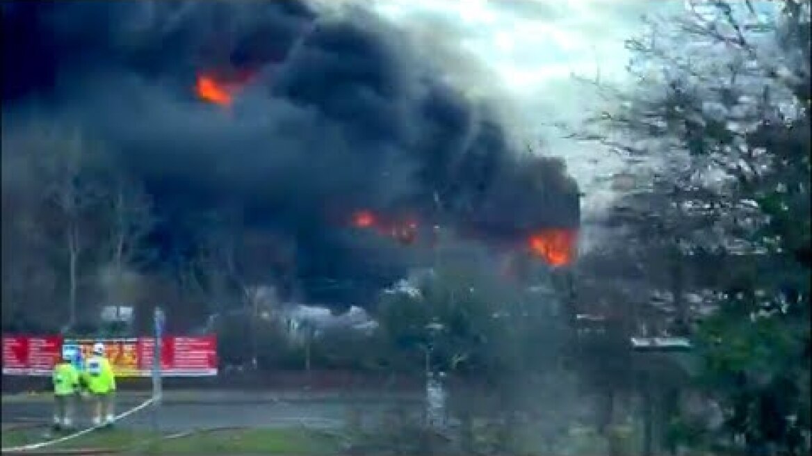 Nottingham fire: Fire at recycling plant Nottingham on industrial estate |nottingham fire news today