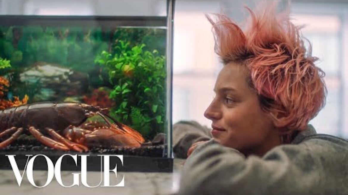 Emma Corrin Stars in an Ode to Lobster Love | Vogue