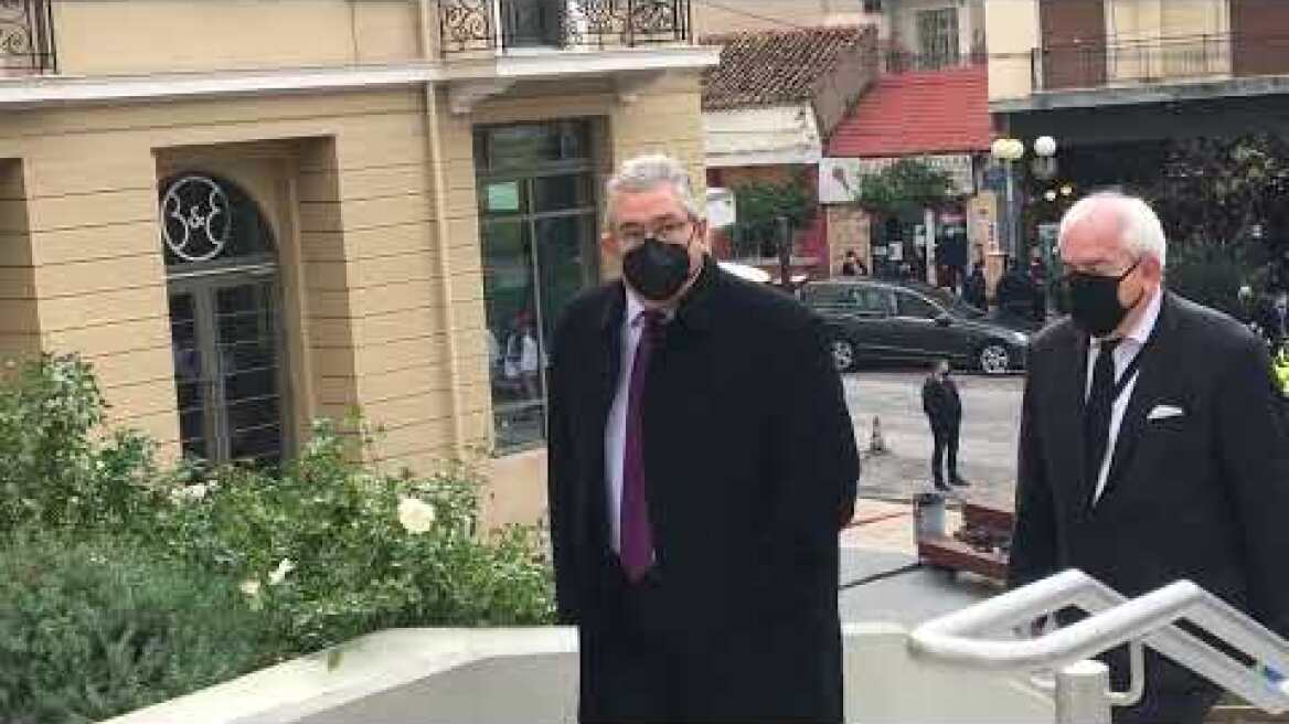 Ακολουθία Κάρολου Παπούλια - Δημήτρης Κουτσούμπας