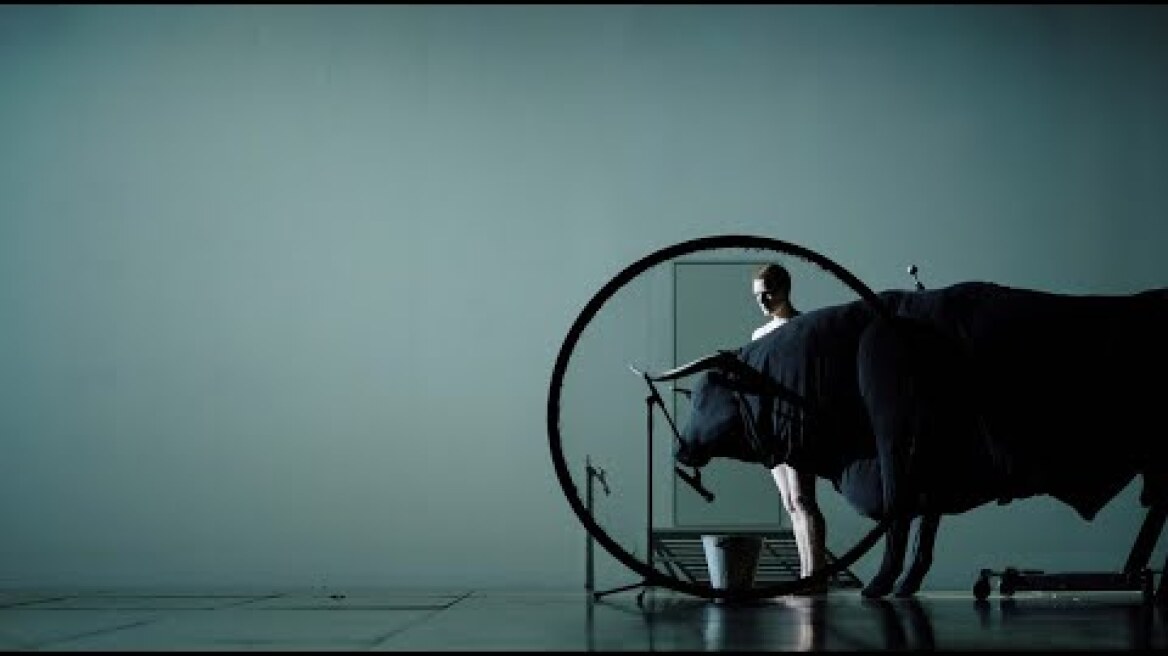 Transverse Orientation by Dimitris Papaioannou