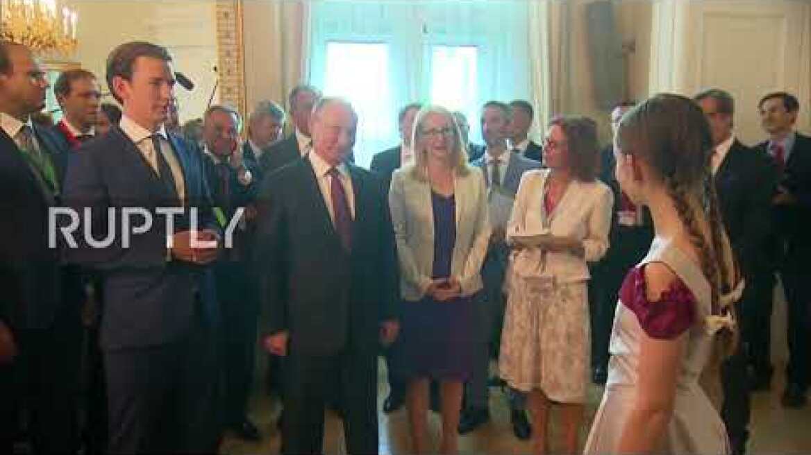 Austria: Piano prodigy dedicates Viennese take on 'Moscow Nights' to Putin