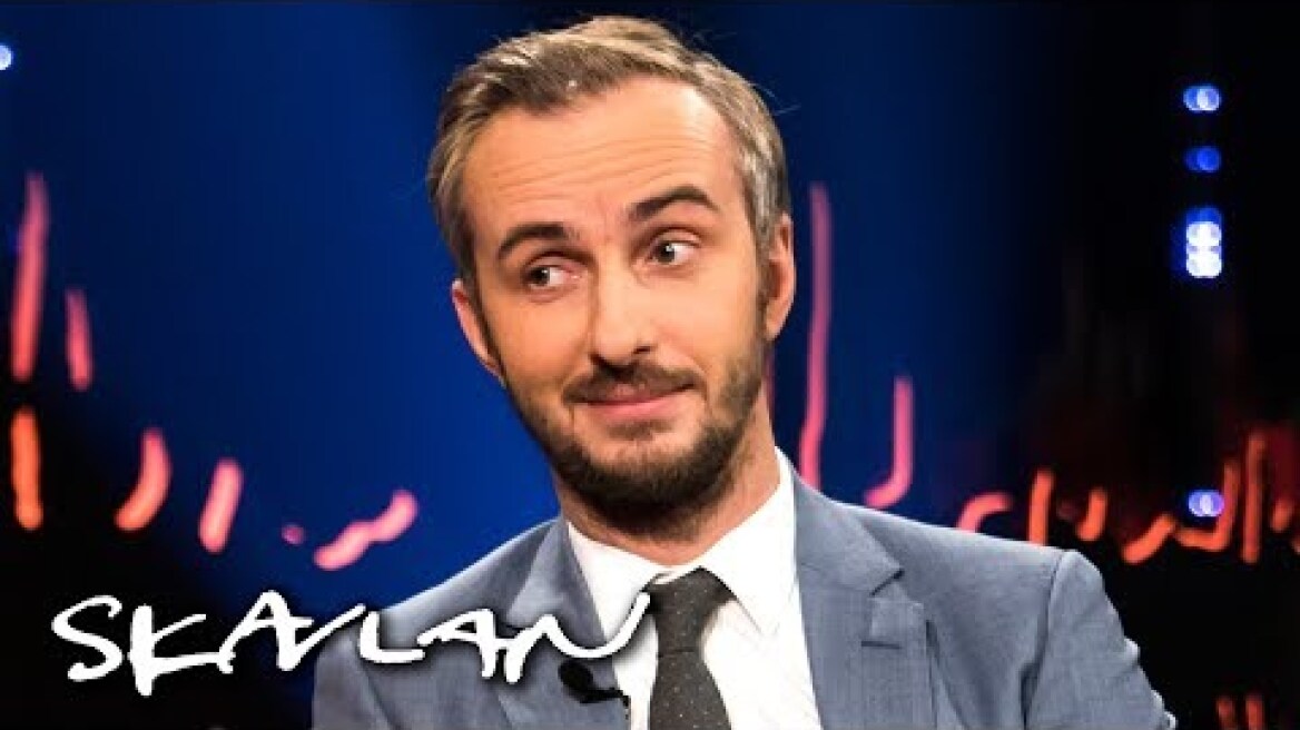 German comedian Jan Böhmermann wrote Erdoğan sex poem – opens up on the scandal | Skavlan