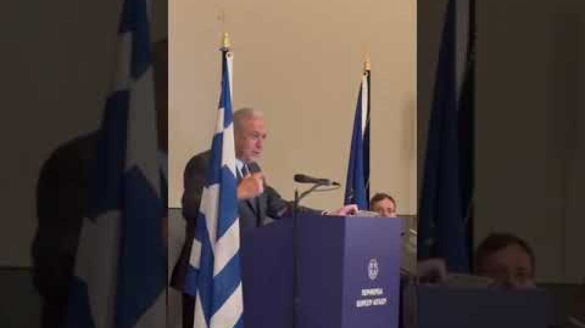 Απόσπασμα των ομιλιών Κ.Μουτζούρη - Δ.Αβραμόπουλου από την εκδήλωση στη Μυτιλήνη της Λέσβου