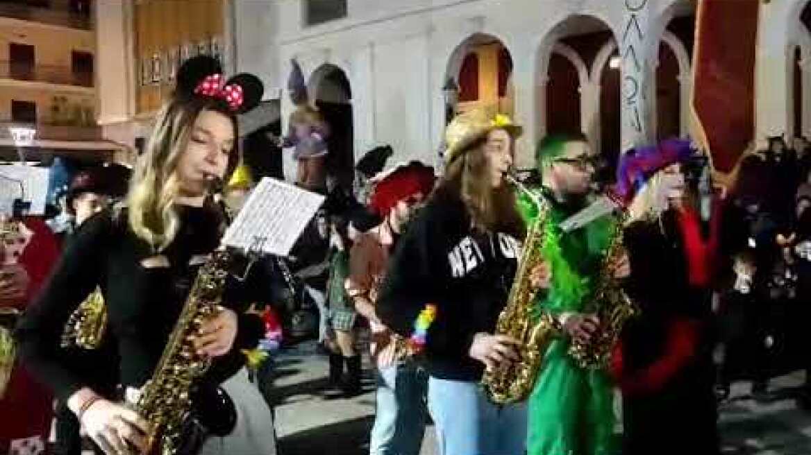 ΠΑΤΡΙΝΟ ΚΑΡΝΑΒΑΛΙ 2023 ΠΑΡΕΛΑΣΗ ΑΡΜΑΤΩΝ