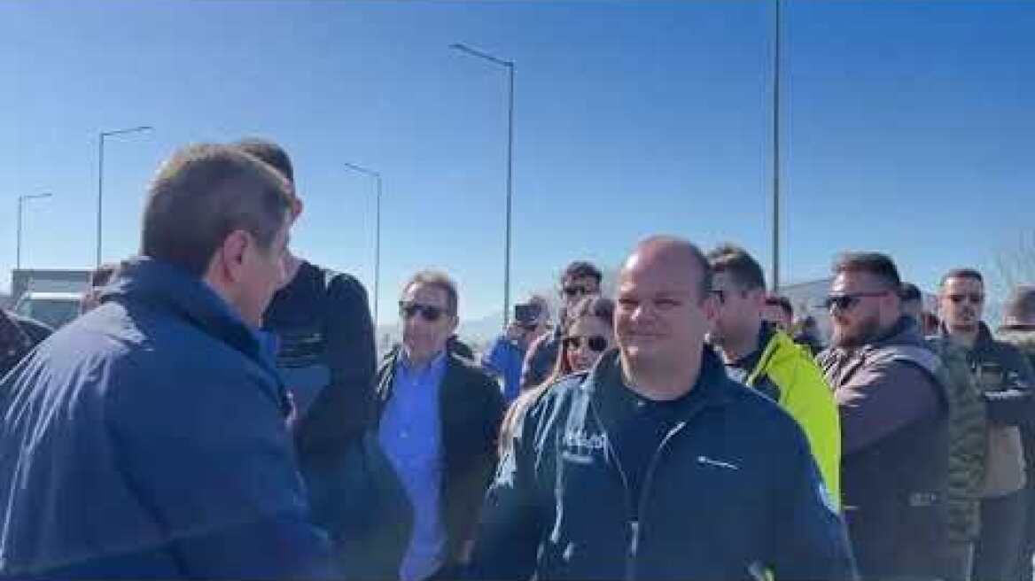 Ο Αυγενάκης στο μπλόκο της Βοιωτίας