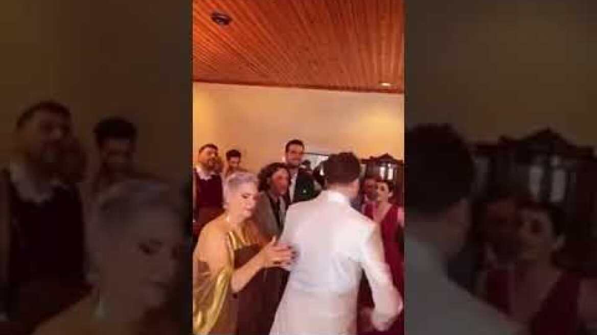 Παντρεύεται ο τραγουδιστής Λούκας Γιώρκας