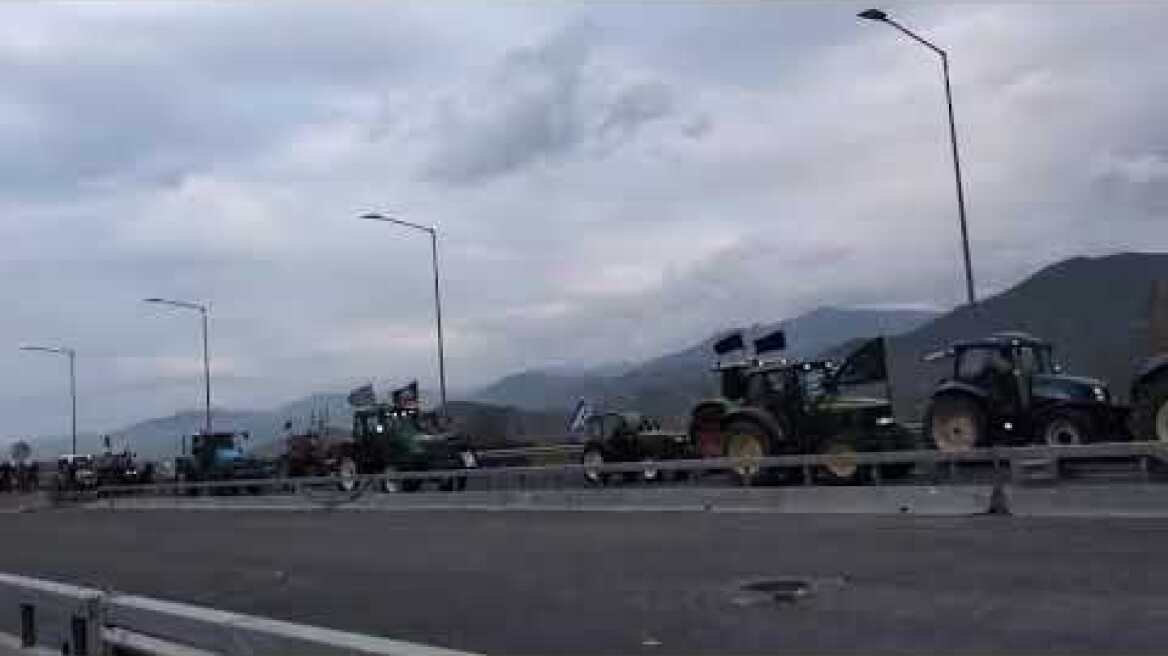 Οι αγρότες έκλεισαν τις σήραγγες στα Τέμπη για τα φορτηγά, δείτε χάρτη με όλα τα μπλόκα στη χώρα