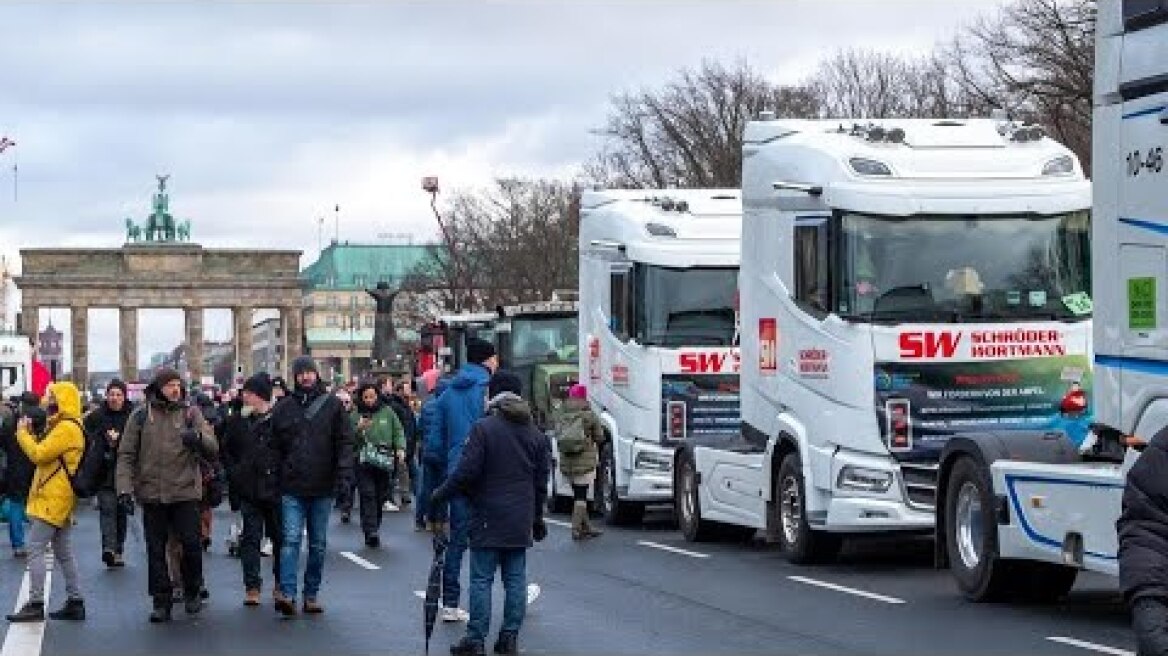 LIVE: Transport industry continues protest in Berlin Germany