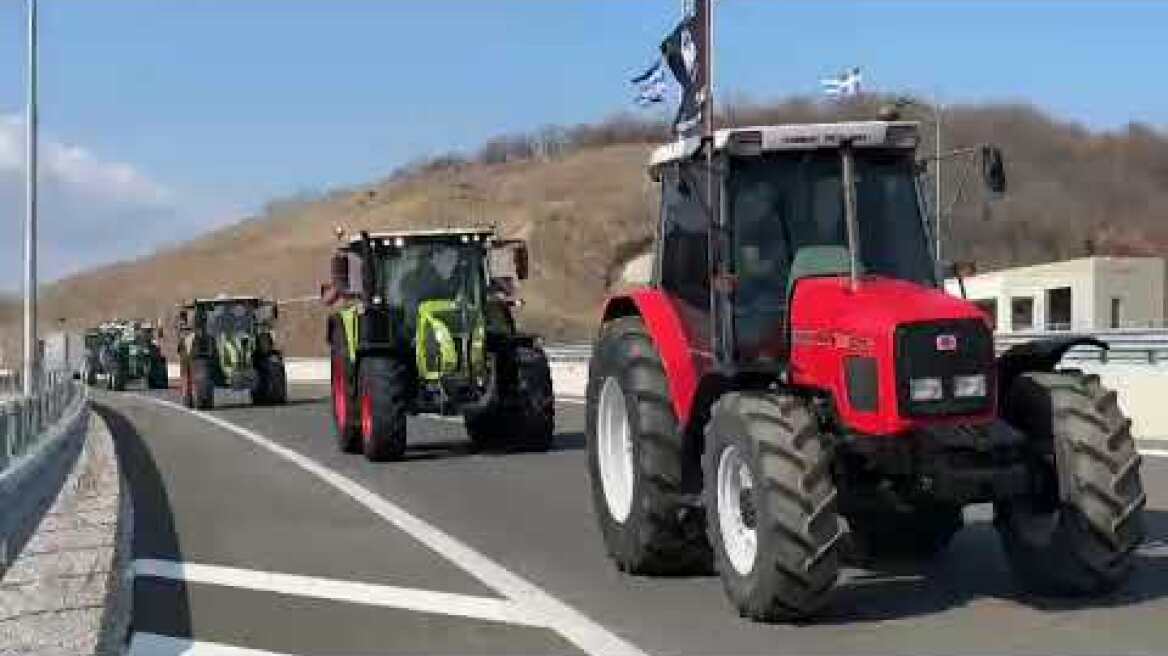 Ξεκίνησαν τα τρακτέρ για την Αθήνα