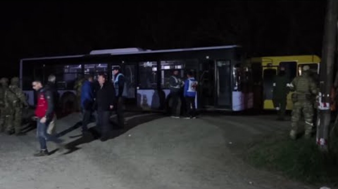 Footage of the evacuation of 46 civilians from Azovstal