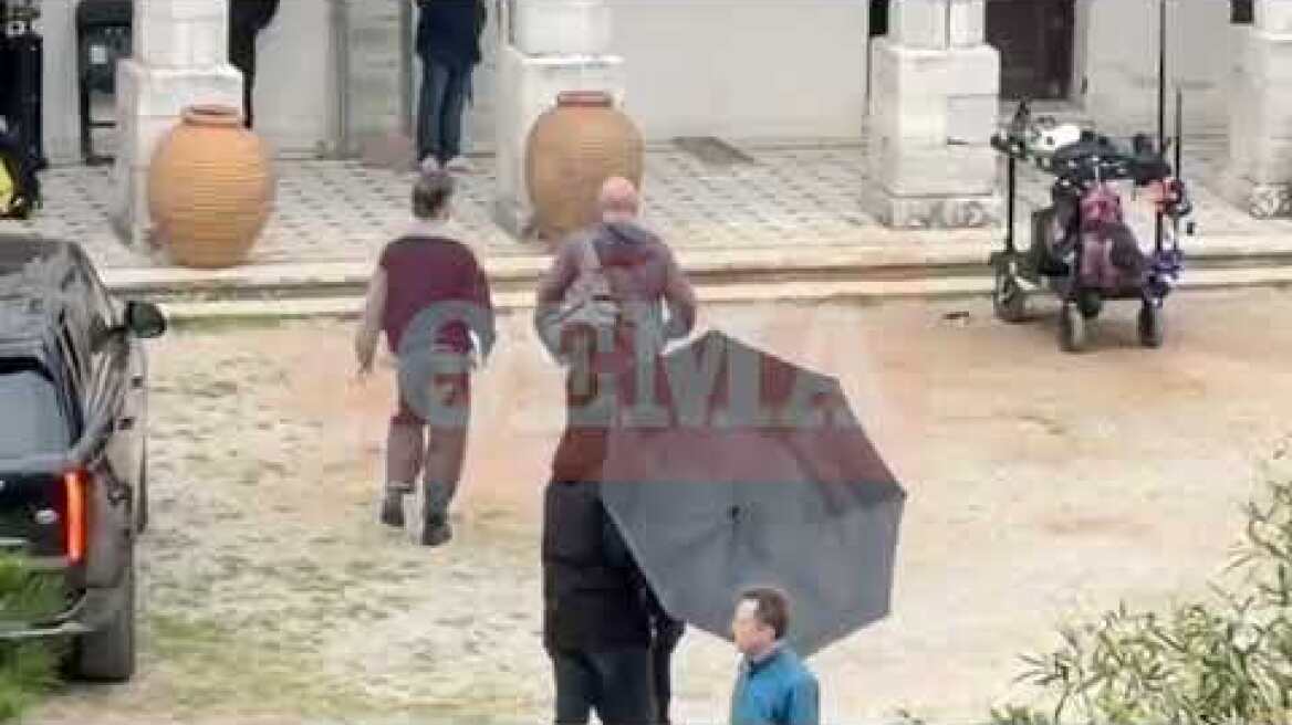 &Omicron; &Mu;&pi;&rho;&alpha;&nu;&tau; &Pi;&iota;&tau; &sigma;&tau;&omicron;&nu; &pi;ύ&rho;&gamma;&omicron; &Delta;&omicron;&upsilon;&kappa;ί&delta;&eta;&sigmaf; &Pi;&lambda;&alpha;&kappa;&epsilon;&nu;&tau;ί&alpha;&sigmaf; &sigma;&tau;&eta; &Pi;&epsilon;&nu;&tau;έ&lambda;&eta;