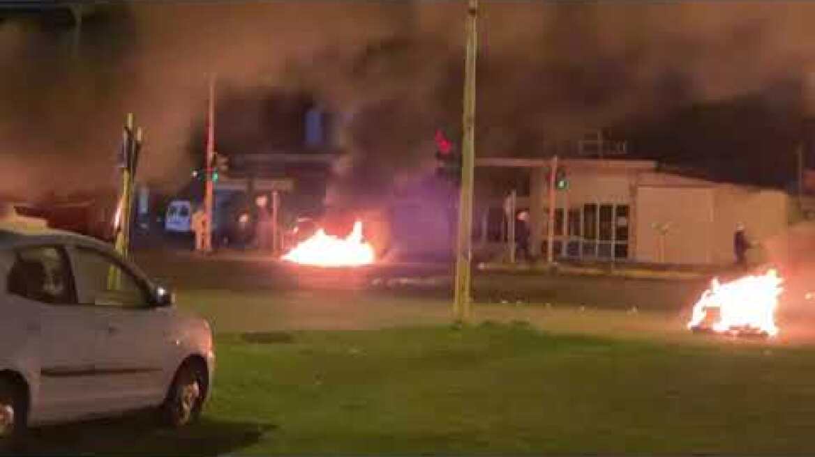 Αγρινιο: Επέμβαση αστυνομίας σε συγκέντρωση ρομα