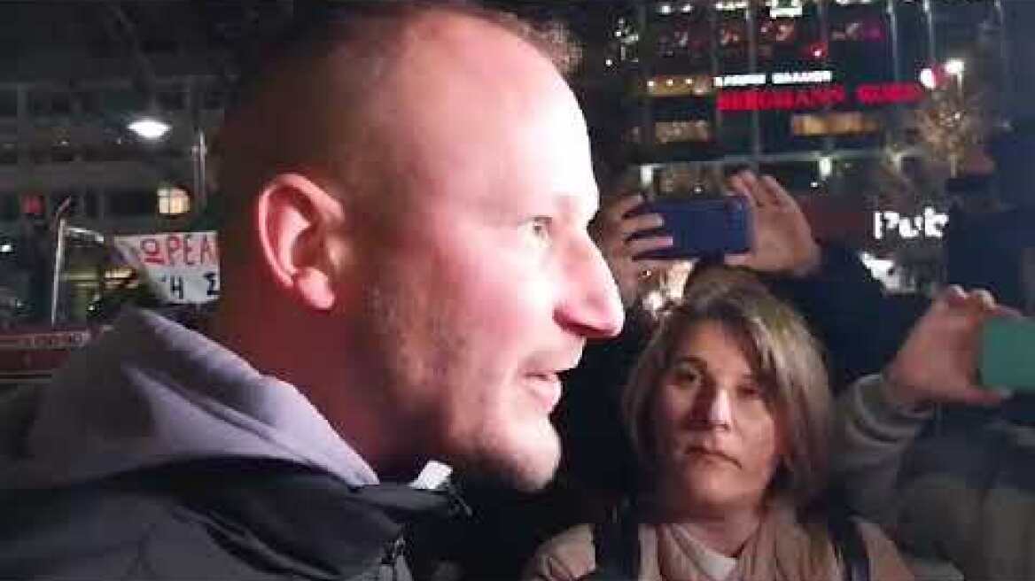 "Όσο τα χωράφια θα έχουν 2 μέτρα νερό θα είμαστε έξω για να διαμαρτυρόμαστε..."