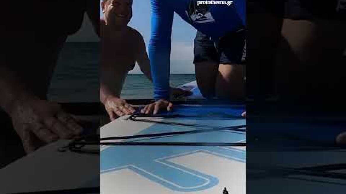 Θεσσαλονίκη: Διάσωση θρίλερ με SUP - Πατέρας παρασύρθηκε προσπαθώντας να φτάσει τα παιδιά του