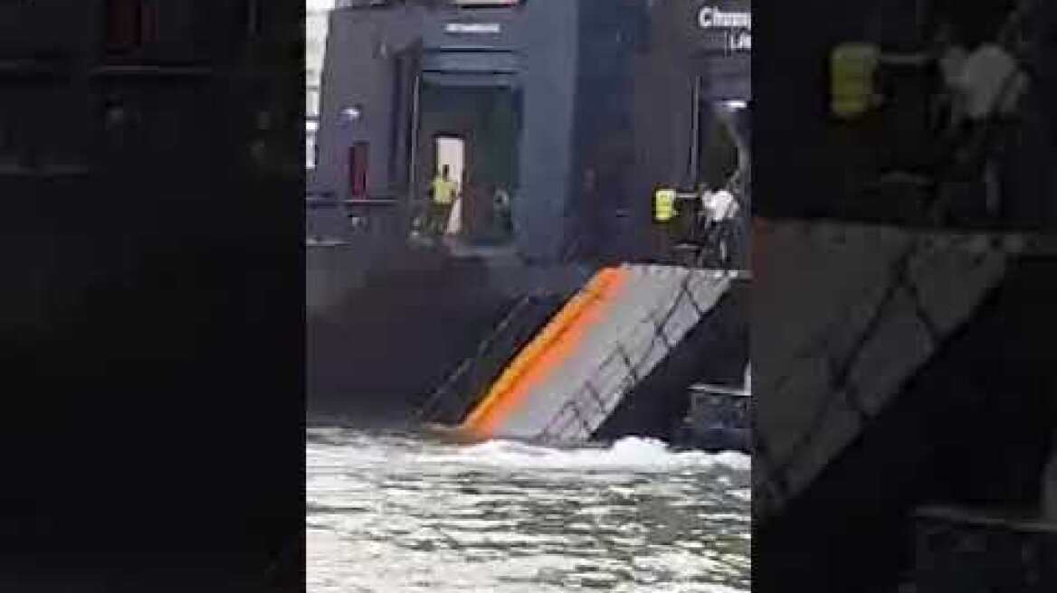 Ατύχημα με πλοίο στο λιμάνι του Πειραιά