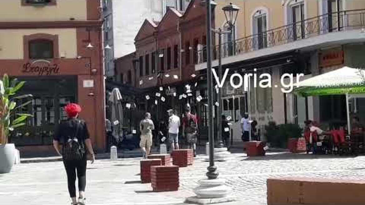 Παρέμβαση Ρουβίκωνα στην πλατεία Μοριχόβου στη Θεσσαλονίκη - Voria.gr