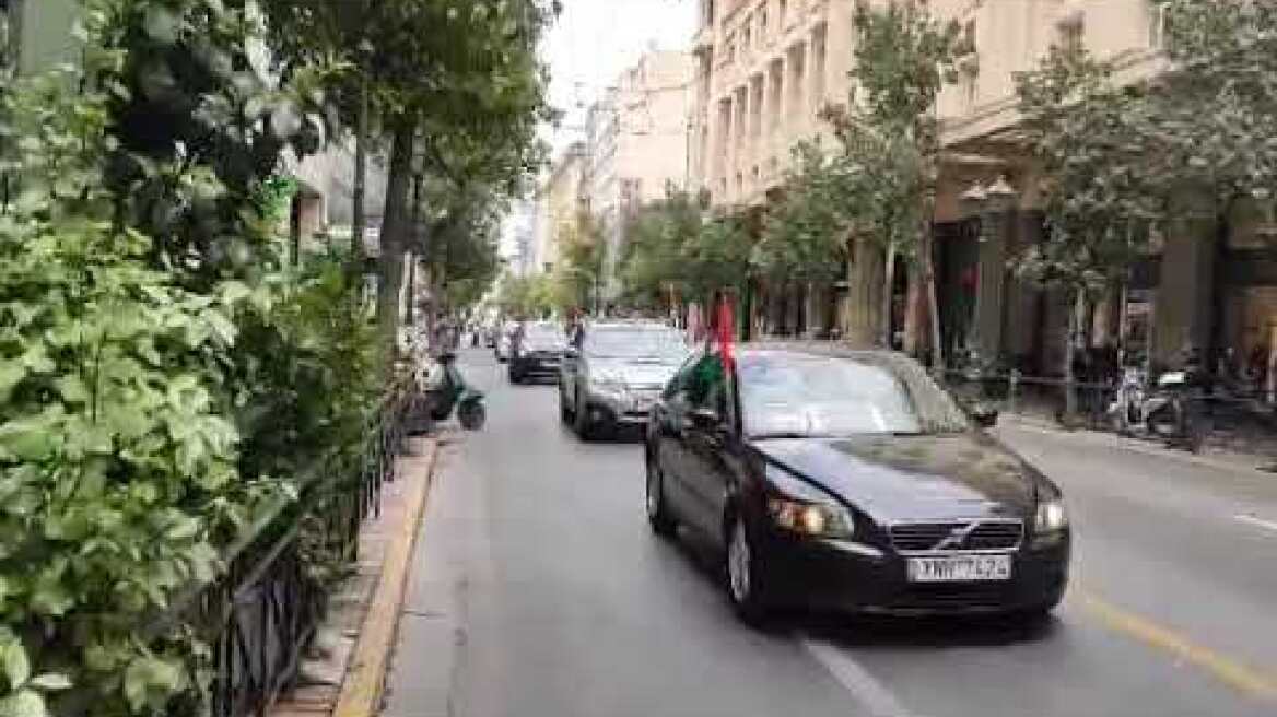 Παλαιστίνιοι αυτοκινητοπομπή στο κέντρο της Αθήνας
